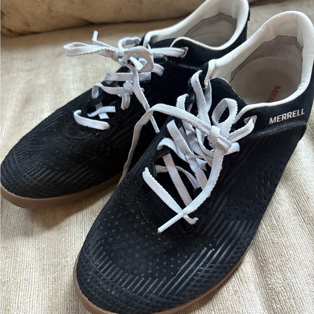 Merrell Black and White Athletic Shoes sz 10 / EU41